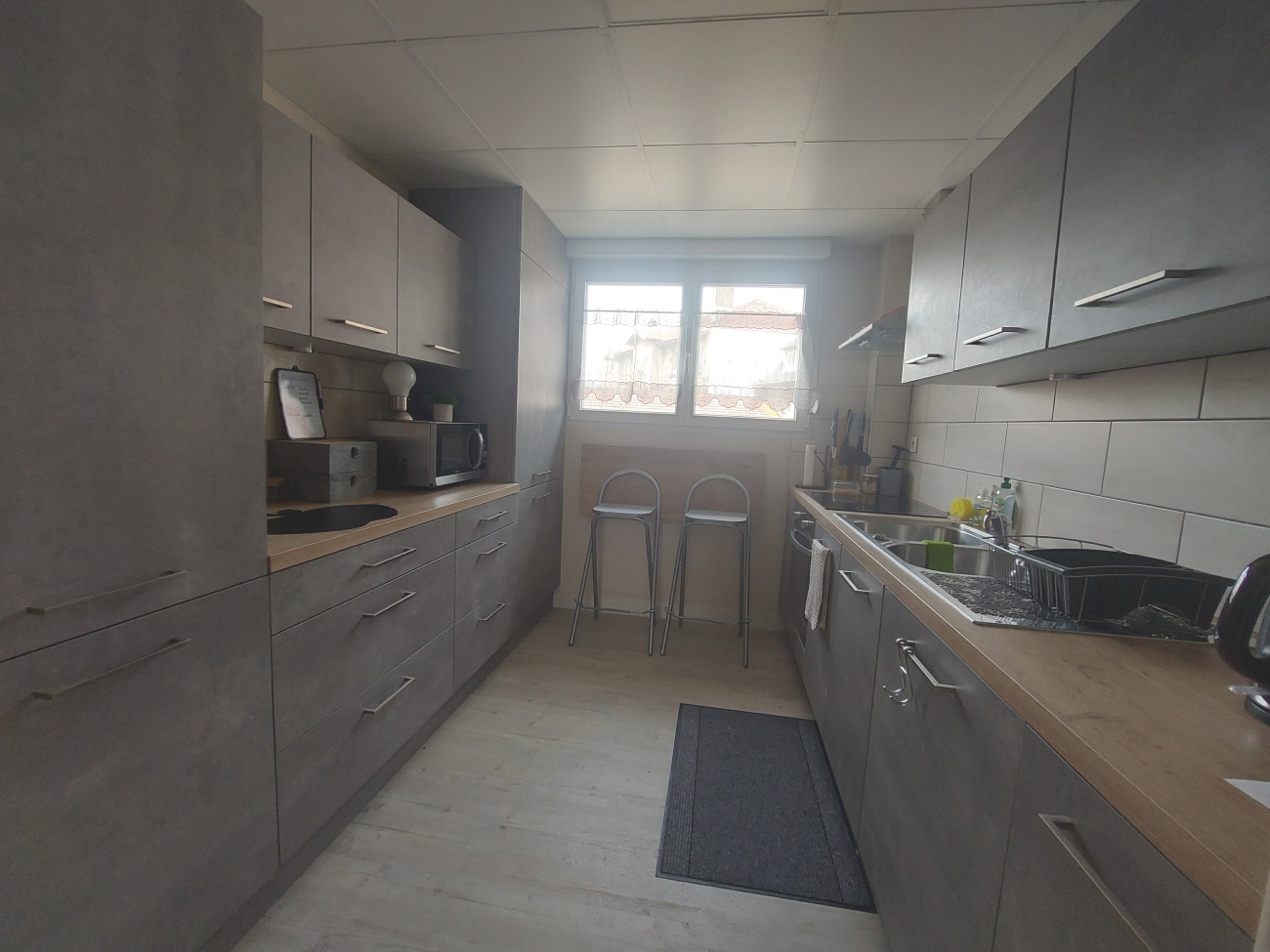 F3 MEUBLE A PROXIMITE IMMEDIATE DE LA GARE