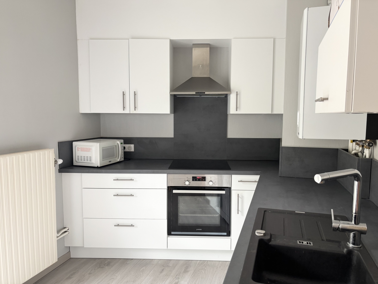 APPARTEMENT MEUBLÉ F2 VIEILLE VILLE 