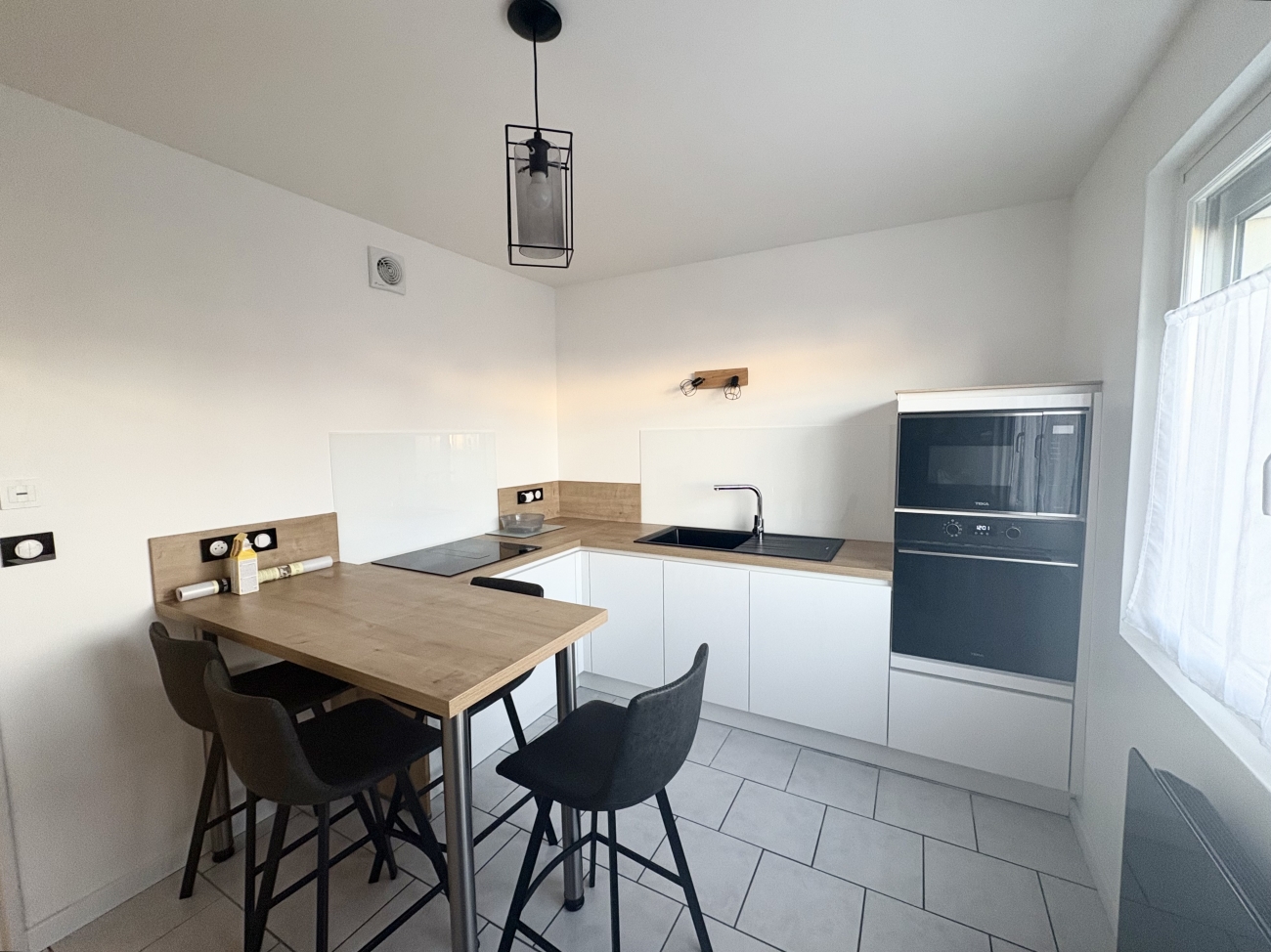 APPARTEMENT F5 IDÉALEMENT SITUÉ - GOLBEY