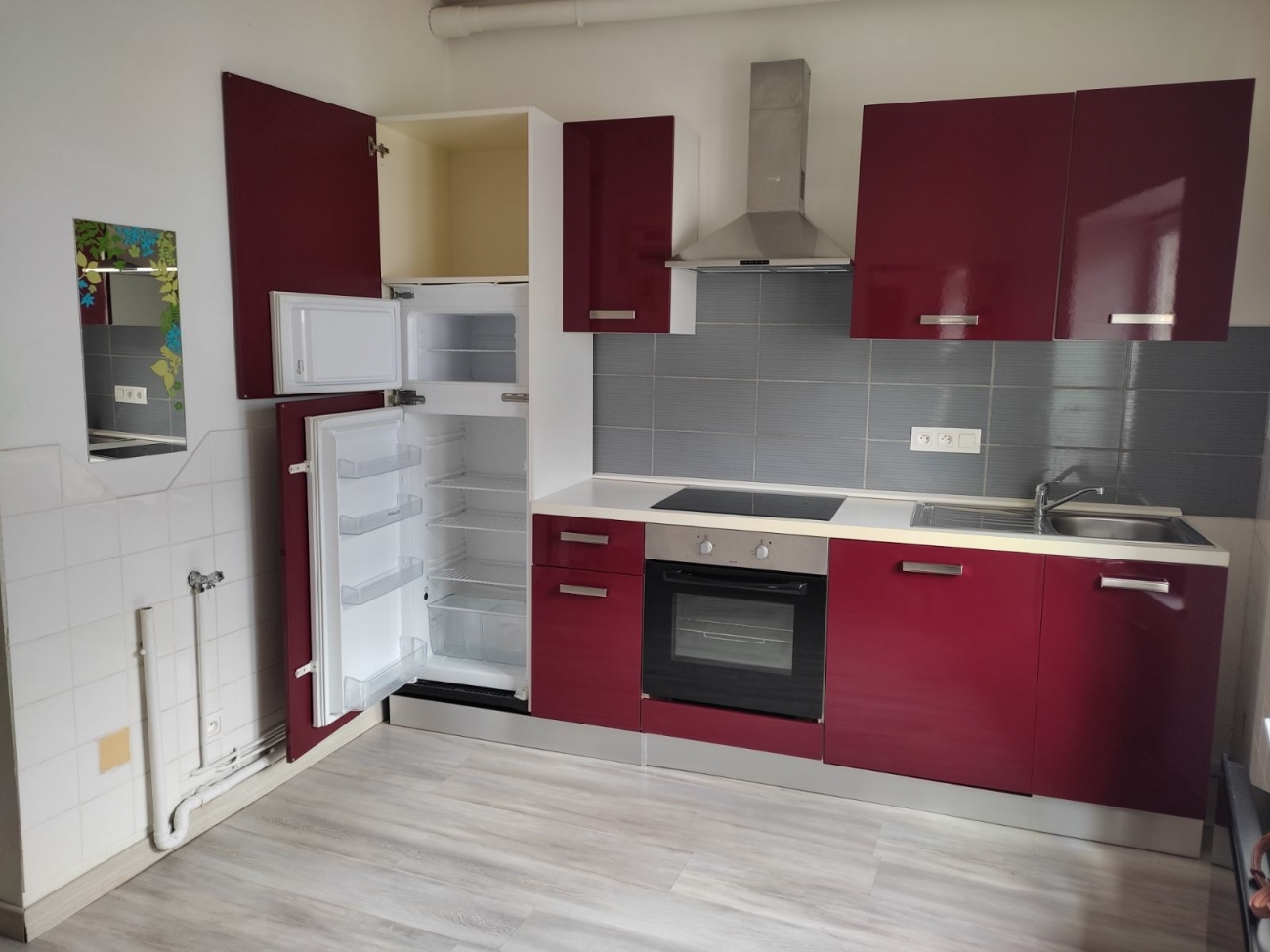 F1 BIS PROCHE 4 NATIONS ET GARE