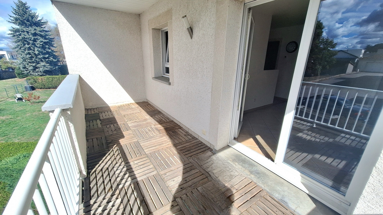 LUMINEUX TYPE 3 AVEC TERRASSE & GARAGE